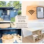 Plaza Shamrock *Pied-A-Terre* Newly Renovated!