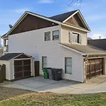 Rest And Rally Retreat 5br Holiday home Charlotte