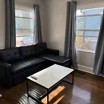 Apartment Cozy 1 Bedroom *