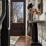 Uptown Historic Retreat Sleeps 8 Apartment Charlotte