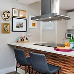 Apartment Optimist Abode 2: <7min To Noda-midwood-uptown