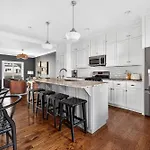 Apartment Uptown Historic Retreat Sleeps 8 Charlotte