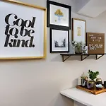 Optimist Abode 4: <7min To Noda-midwood-uptown Apartment *