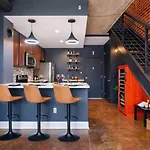 Obsidian 20Ft Glass Wall Sauna & Free Parking