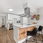 Optimist Abode 3: <7min To Noda-midwood-uptown *