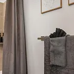 Blue Haven - Pool, Views, Free Parking Apartment *