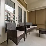 Midtown Gem Steps To Uptown & Queens Charlotte
