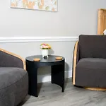 New Quiet Near Atrium Health With 24-7 Gym Charlotte