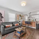 Optimist Abode 2: <7Min To Noda-Midwood-Uptown