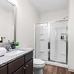 4Br King Bed Luxe Amenities Airport