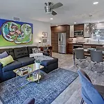 Spacious Conveniently Located 1br In Myers Park Holiday home Charlotte