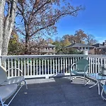 Bright And Restful 2Br Near Uptown With Balcony