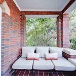 Retro 1br In Elizabeth With Porch & Eclectic Design Charlotte