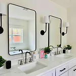 Bold Uptown Retreat - Hot Tub - 6 Beds Charlotte