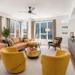 Madmen Loft W Uptown Rooftop Views