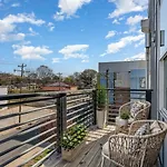 Holiday home Madmen Loft W Uptown Rooftop Views *
