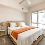 2br Uptown Furnished Near Truist Fields Apts