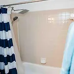 Upscale 2 Queen Beds-2 Bath In Unc Charlotte Charlotte Speedway Area