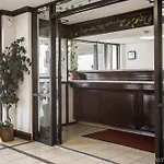 Hotel Quality Airport-near Uptown