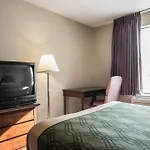 Quality Airport-near Uptown 2*