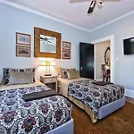 Executive Corporate Apartment In Myers Park-Charlotte