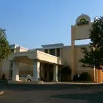 Hotel Baymont By Wyndham Charlotte-airport Coliseum Charlotte
