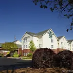Homewood By Hilton Airport