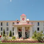 Hotel Quality Airport-near Uptown 2*
