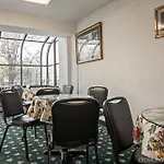 Hotel Quality Airport-near Uptown 2*