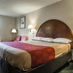 Quality Airport-near Uptown Hotel 2*