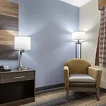 Quality Airport-near Uptown 2*