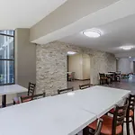 Quality Airport-near Uptown Hotel 2*