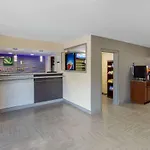 Hotel Quality Airport-near Uptown