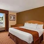 Baymont By Wyndham Charlotte-airport Coliseum Hotel 2*