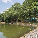 Boho By The Water! 1750sqft - Fishing & Sleeps 10! Holiday home