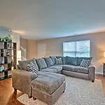 Holiday home Near Uncc! Family Retreat W/ Deck Charlotte