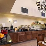 Hotel Surestay By Western Executive Park 3*