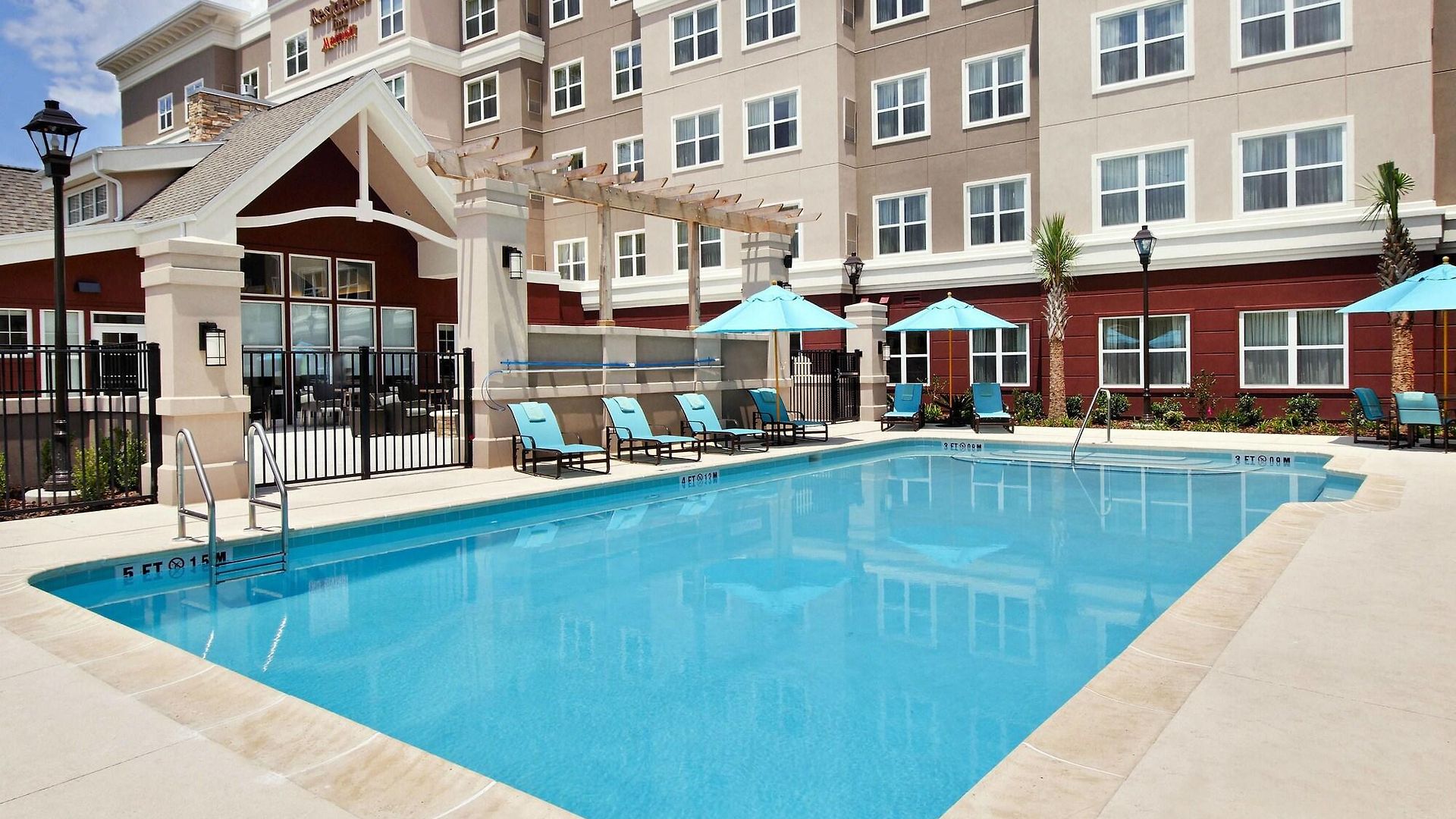 By Marriott Northlake Hotel Charlotte