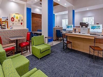 Hotel Express Arrowood By Ihg