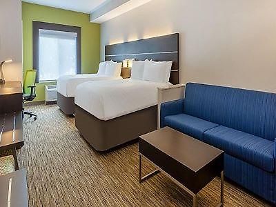 Express Arrowood By Ihg Hotel Charlotte