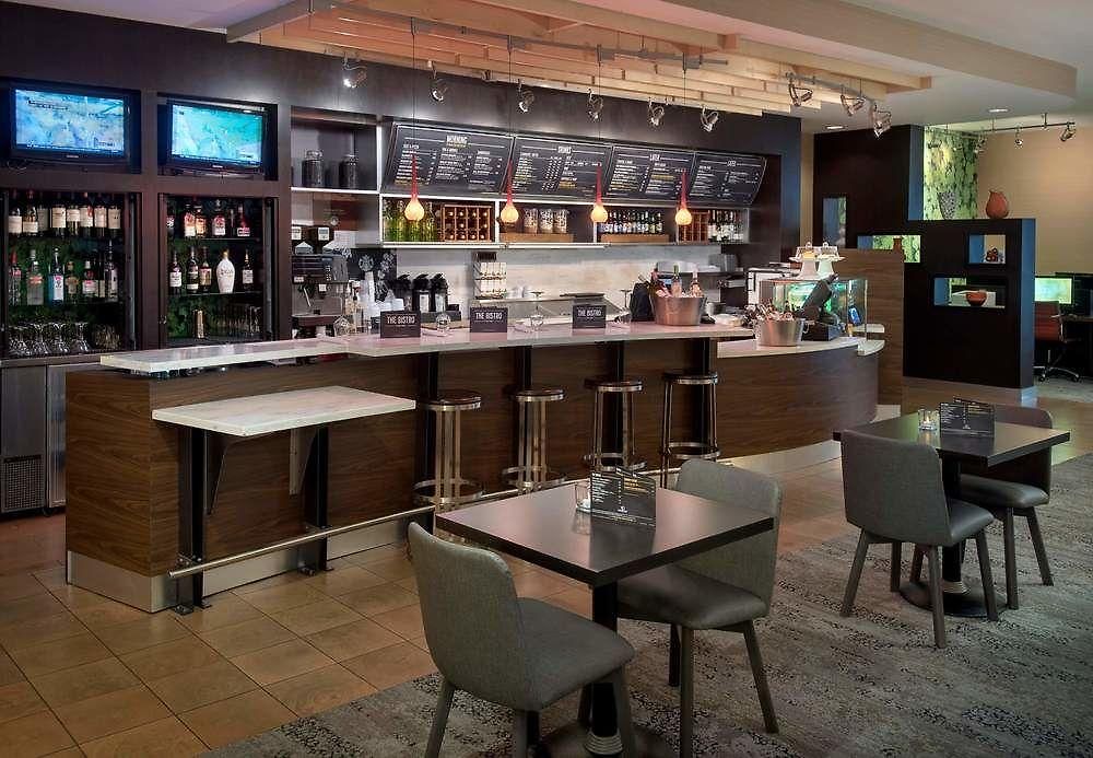 Courtyard Center Hotel Charlotte