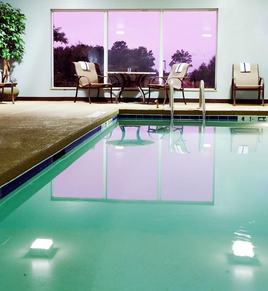 Express Arrowood By Ihg Hotel Charlotte