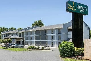 Quality Airport-near Uptown Hotel