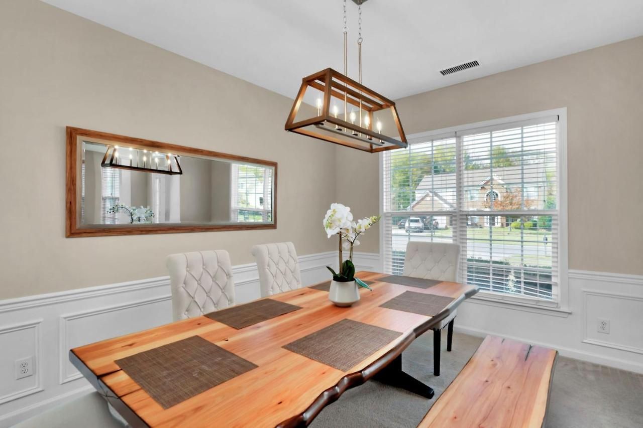 Spectacular 5br-family With Pool & Amenities Holiday home Charlotte