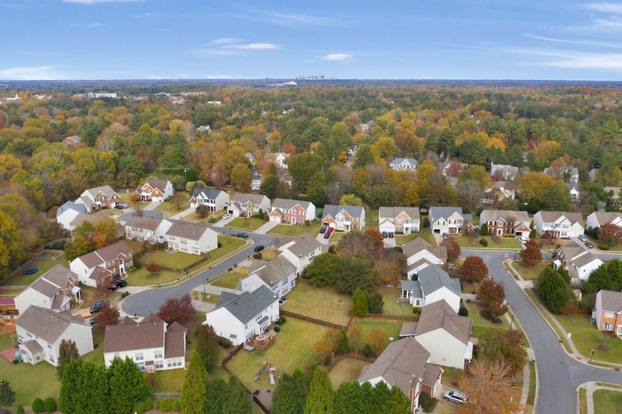 Spectacular 5br-family With Pool & Amenities Charlotte