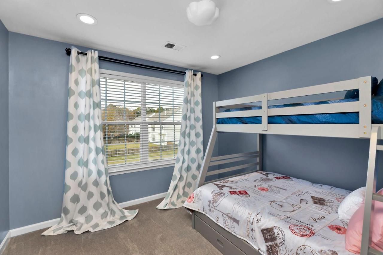 Spectacular 5br-family With Pool & Amenities