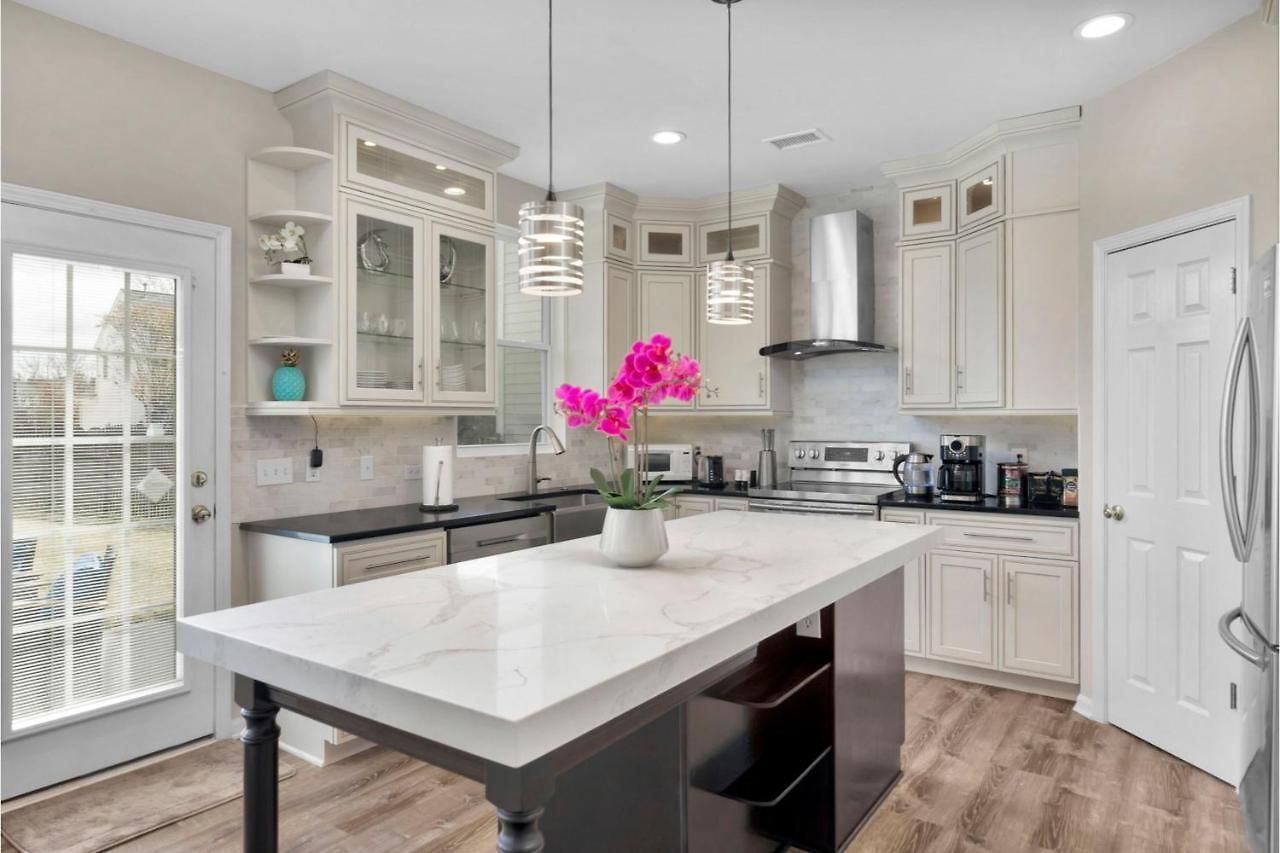 Spectacular 5br-family With Pool & Amenities