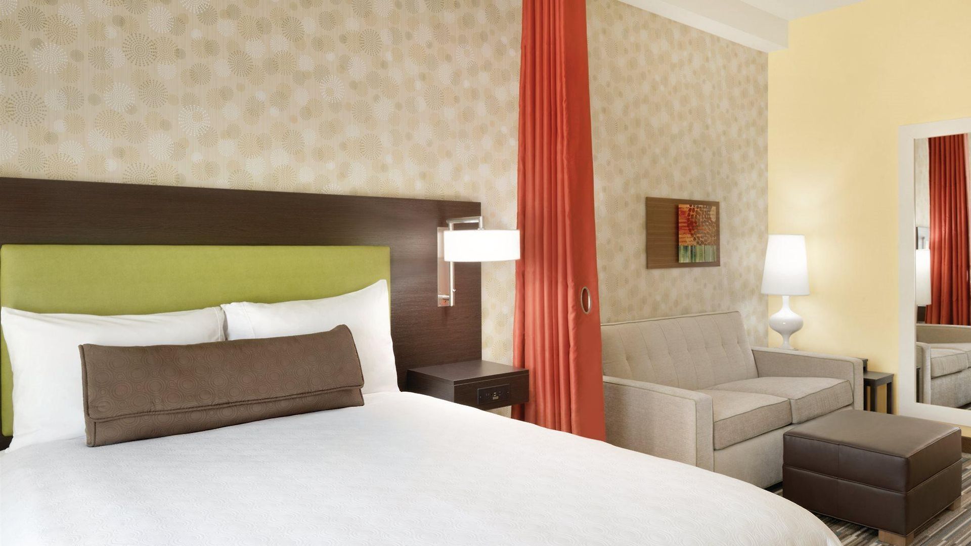 Hotel Home2 By Hilton Airport