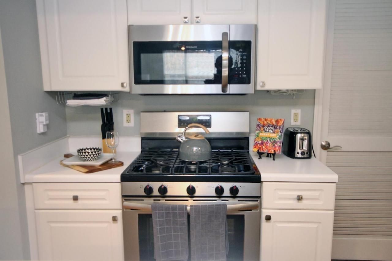 2br Uptown Park View With Free Parking Aparthotel