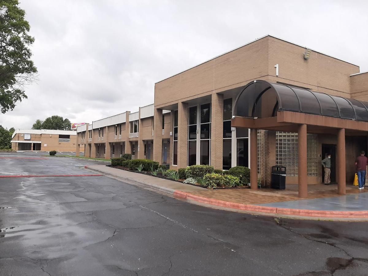 Hotel Econo Airport Near Billy Graham Parkway 2*